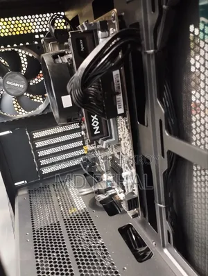 Desktop Computer Gigabyte 16GB AMD Ryzen 5 SSD 500GB