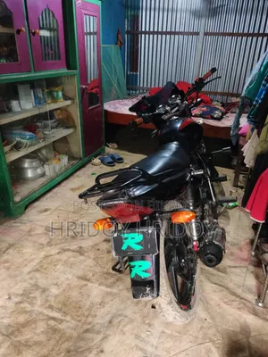 মোটরসাইকেল ২০১৫ কালো