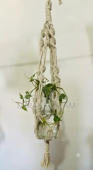 হ্যান্ডমেড ম্যাক্রামে হ্যাঙ্গিং প্ল্যান্ট হোল্ডার