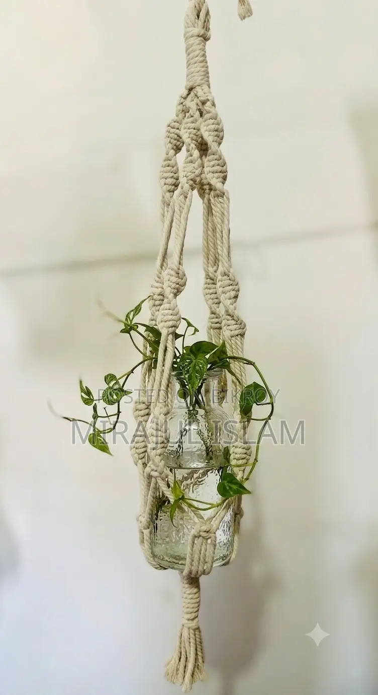 হ্যান্ডমেড ম্যাক্রামে হ্যাঙ্গিং প্ল্যান্ট হোল্ডার
