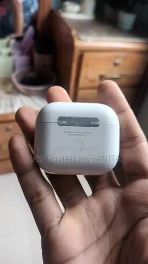 এয়ারপডস (৩য় জেনারেশন)