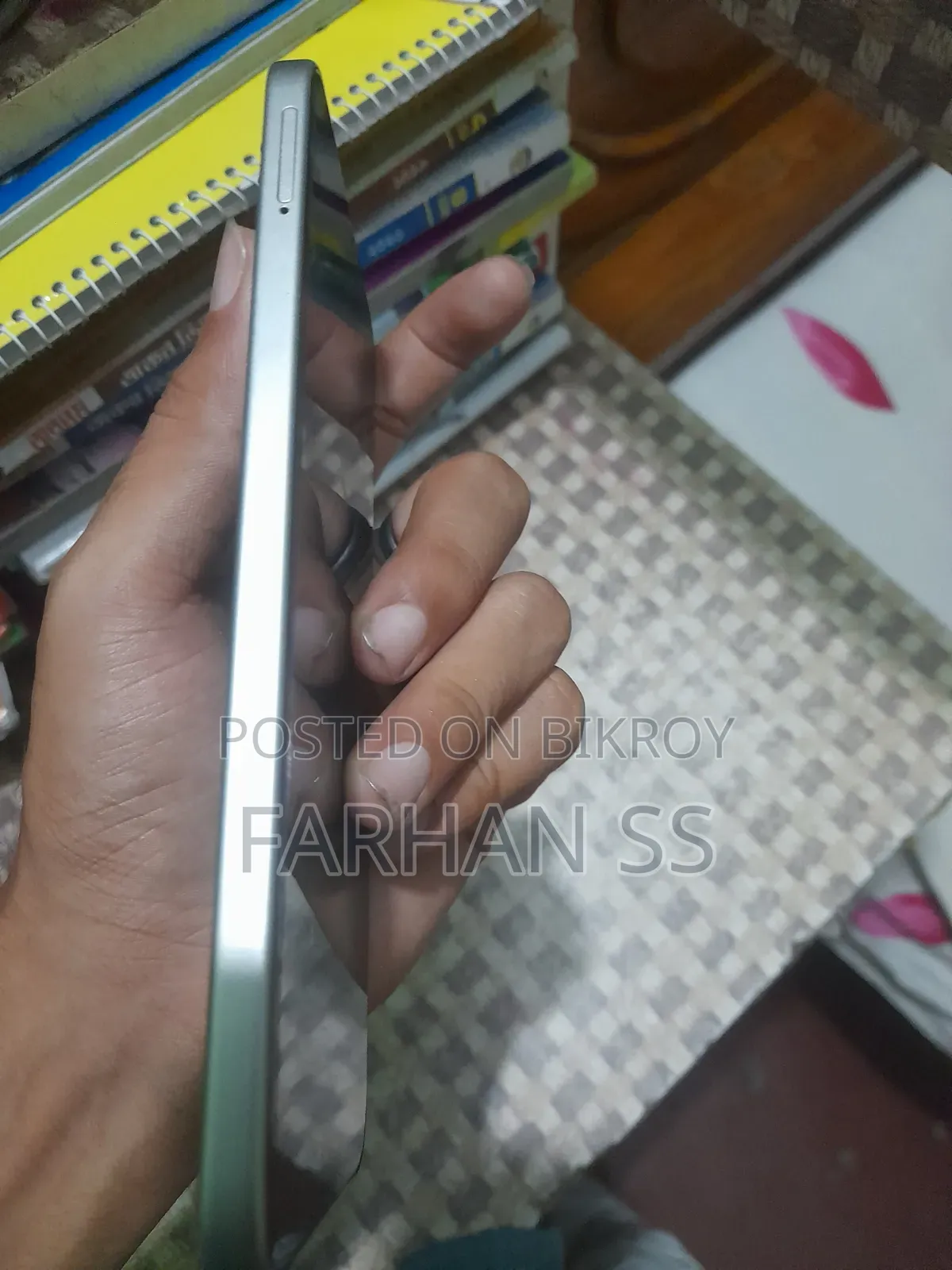 টেকনো স্পার্ক ৪০ প্রো ১২৮ জিবি সিলভার
