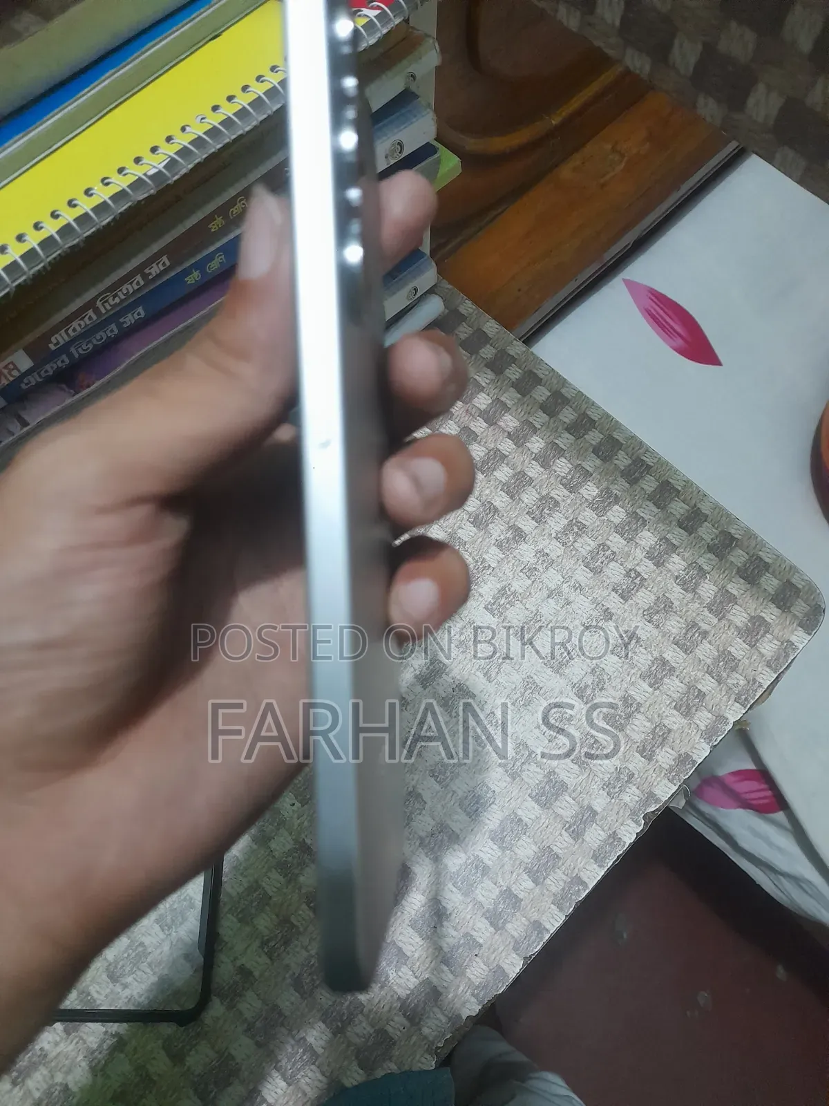 টেকনো স্পার্ক ৪০ প্রো ১২৮ জিবি সিলভার