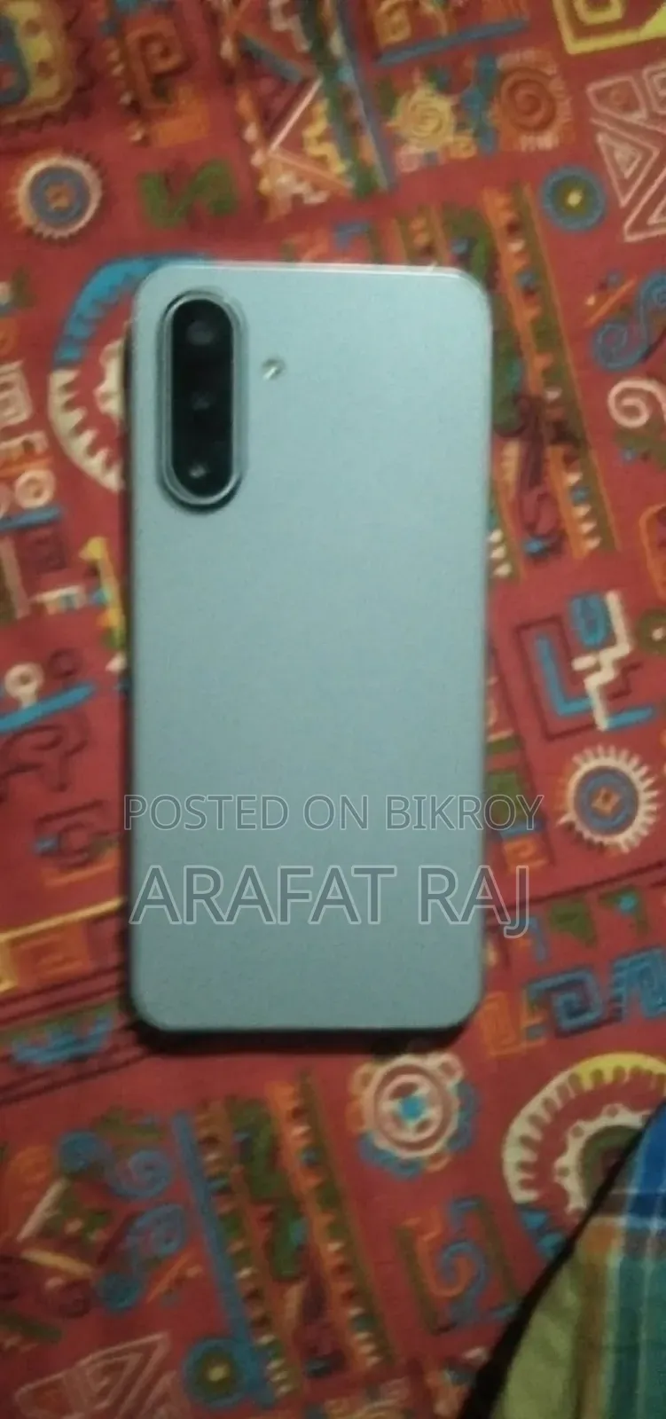 স্যামসাং গ্যালাক্সি এ১৭ ৫জি ২৫৬ জিবি সাদা