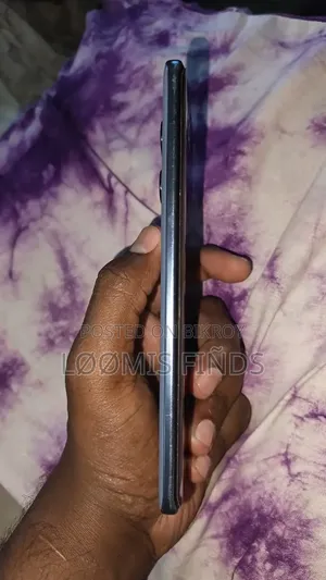 EL 8 GB Gray