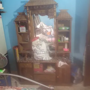 ড্রেসিং টেবিল বিক্রি হবে