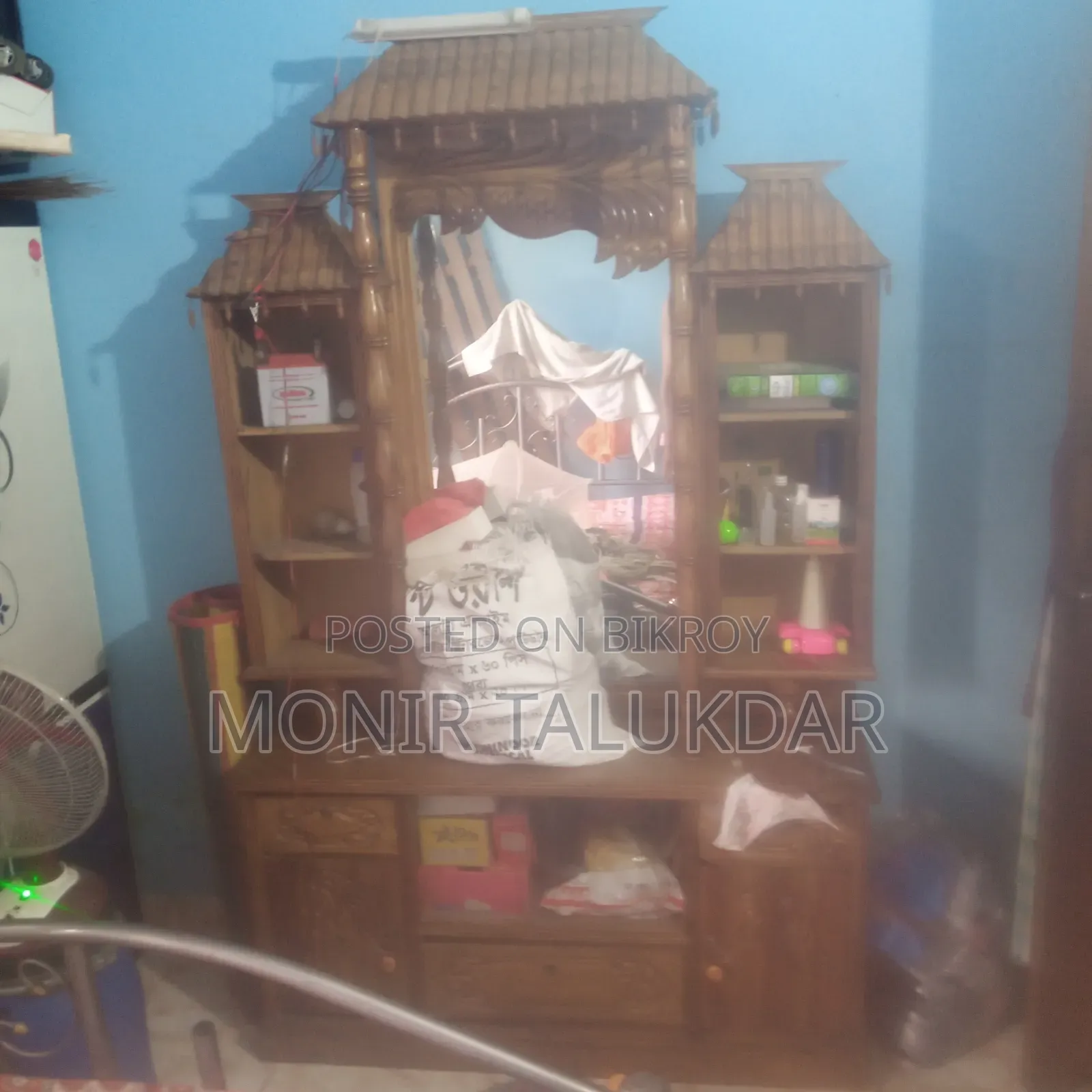 ড্রেসিং টেবিল বিক্রি হবে