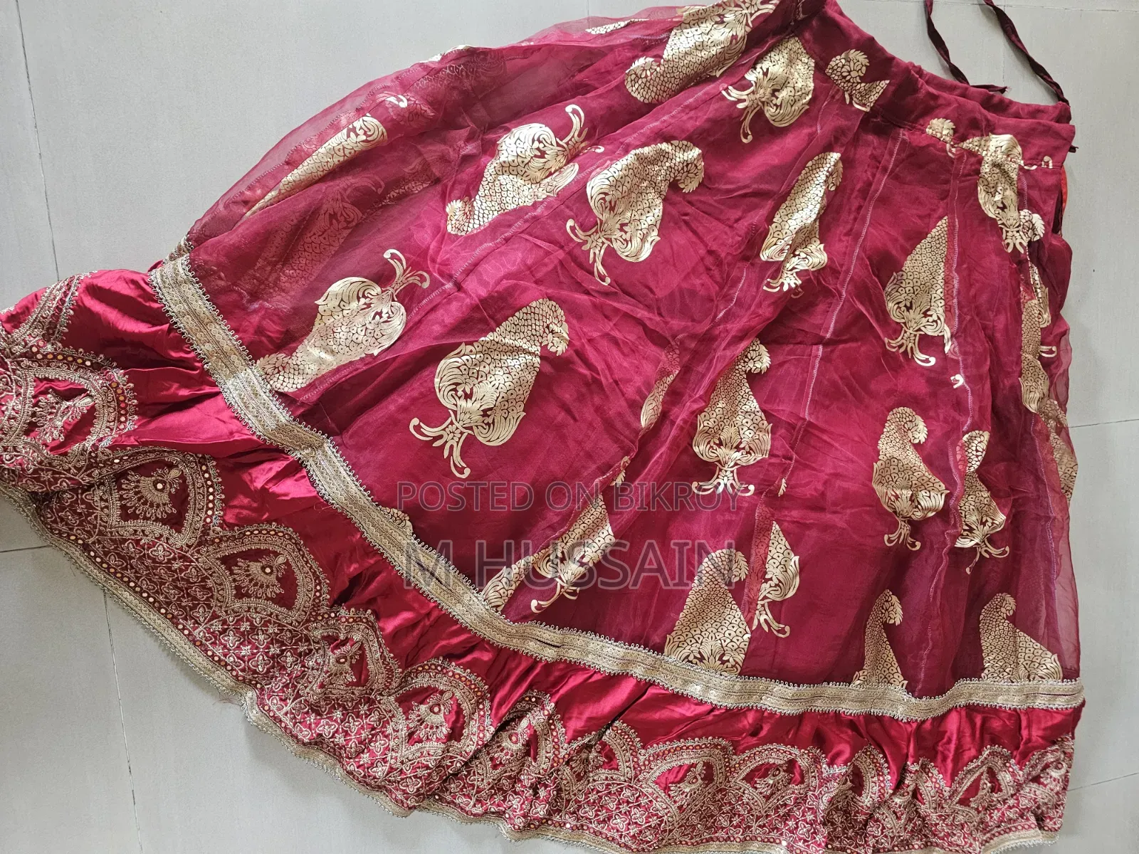 Decorative Red Wedding Dress