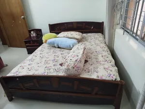মালয়েশিয়া উড।