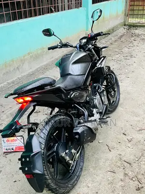 Hero Xtreme 125R 2025 Black