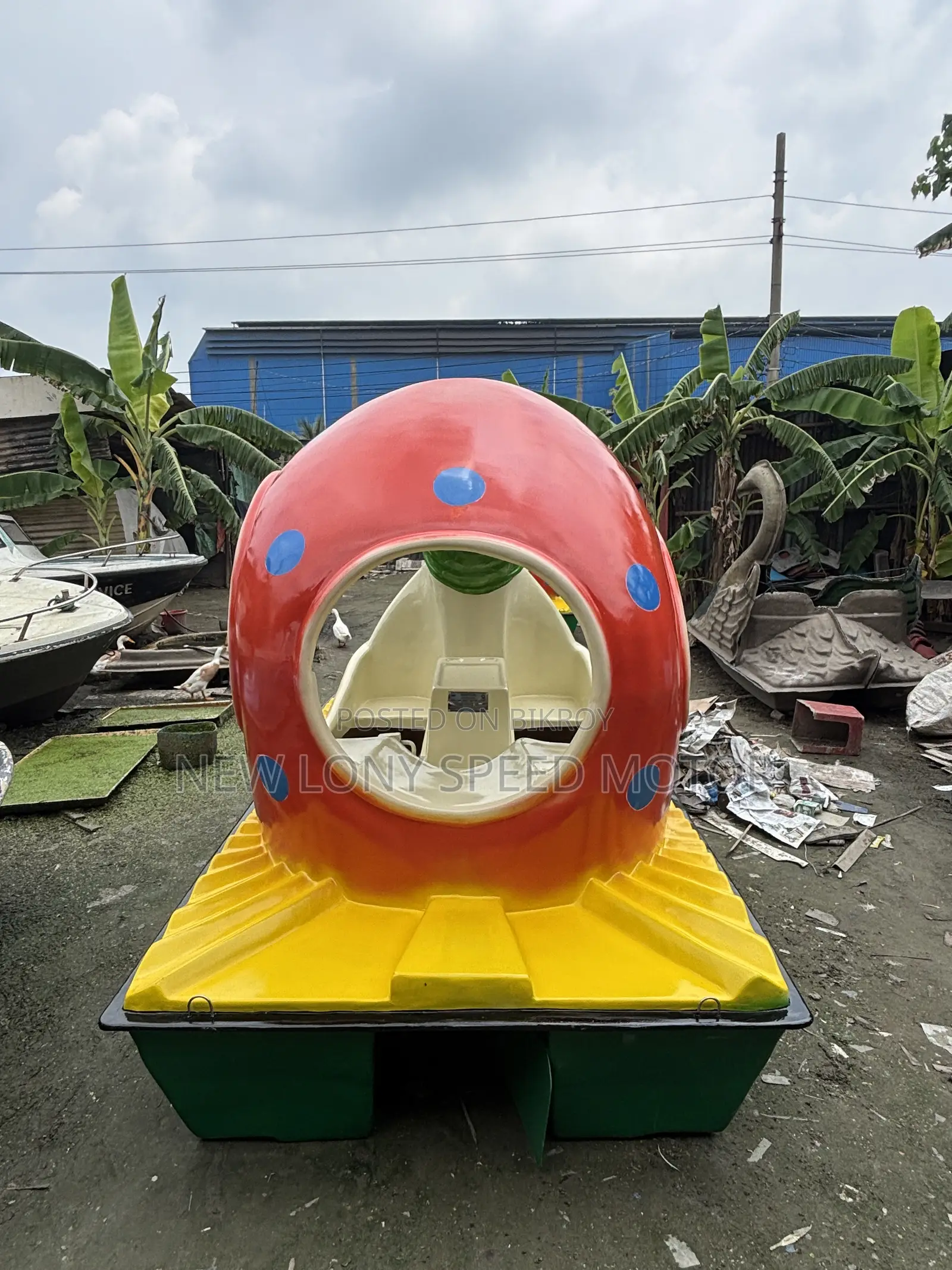 মিকি মাউস নৌকা