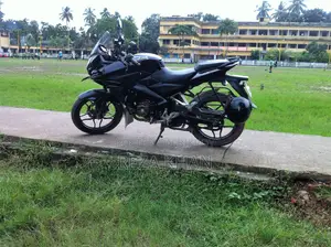 বাজাজ পালসার ১৫০ ২০১৭ ব্ল্যাক