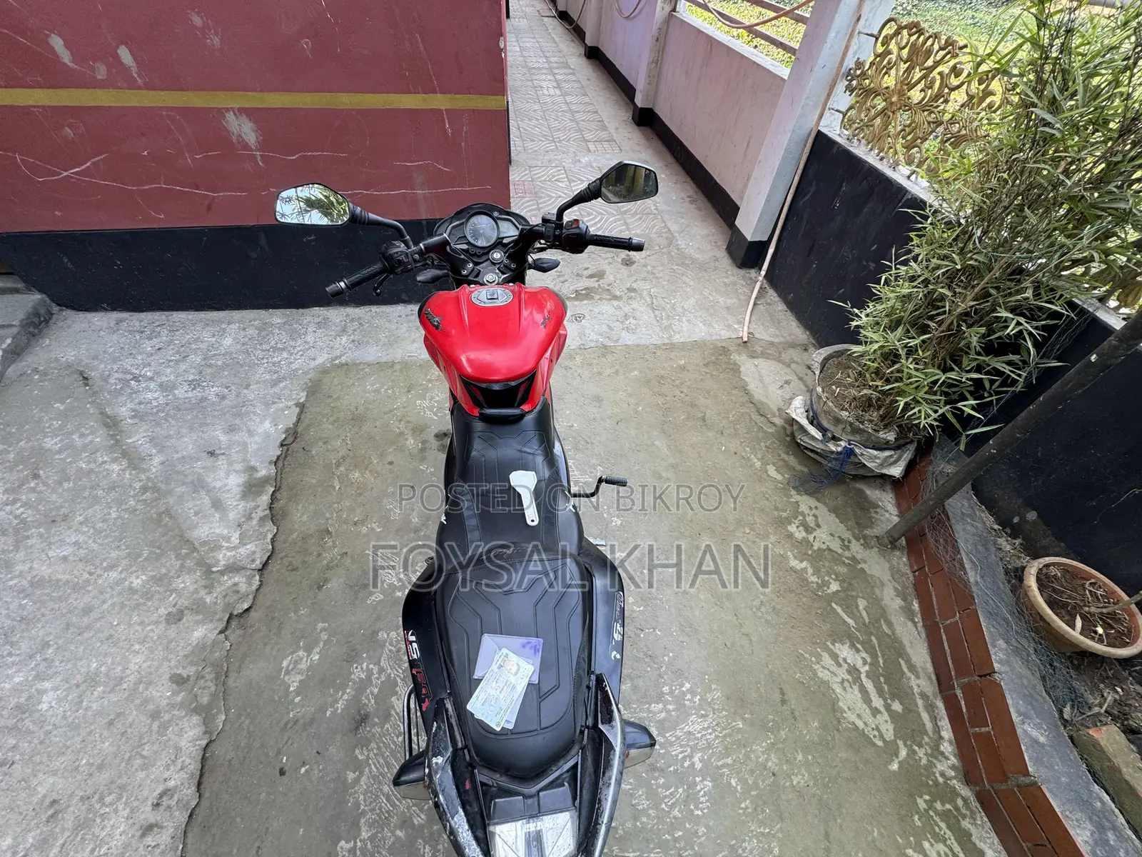 বাজাজ পালসার এনএস ১৬০ ২০১৮ লাল