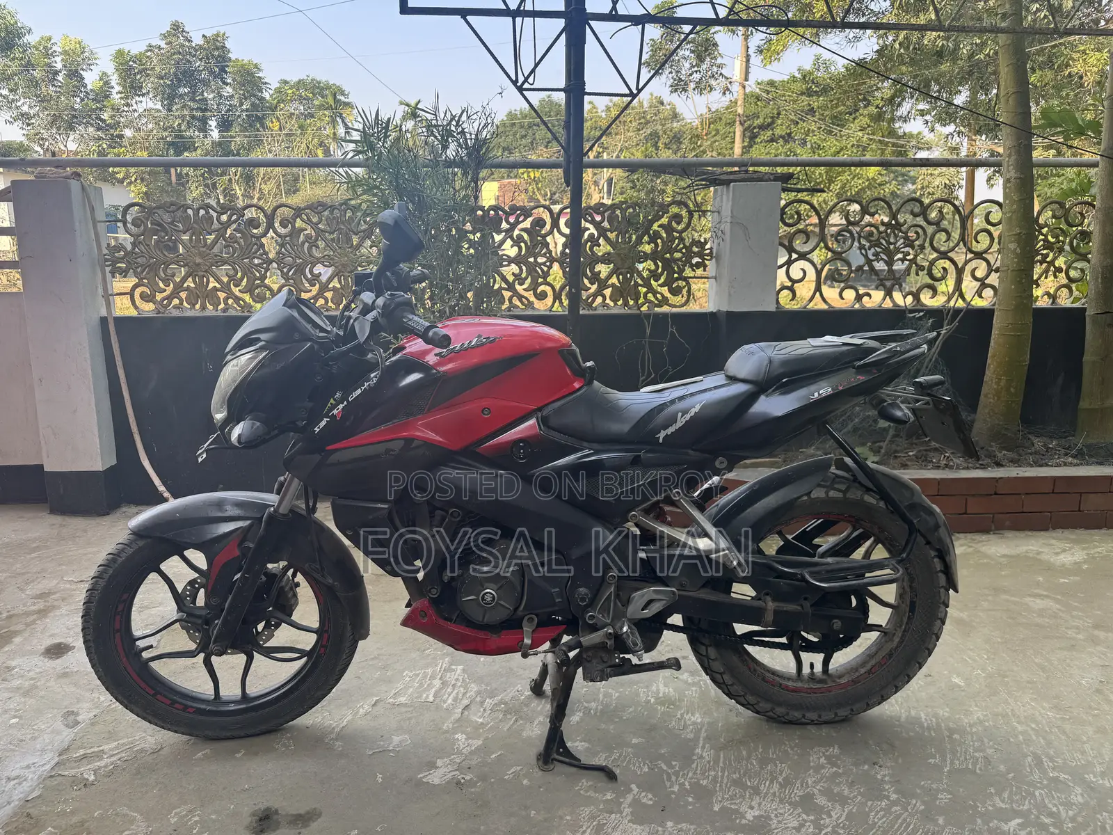 বাজাজ পালসার এনএস ১৬০ ২০১৮ লাল