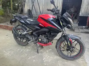 বাজাজ পালসার এনএস ১৬০ ২০১৮ লাল