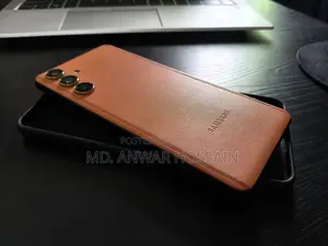 Samsung Galaxy F55 128 GB Orange
