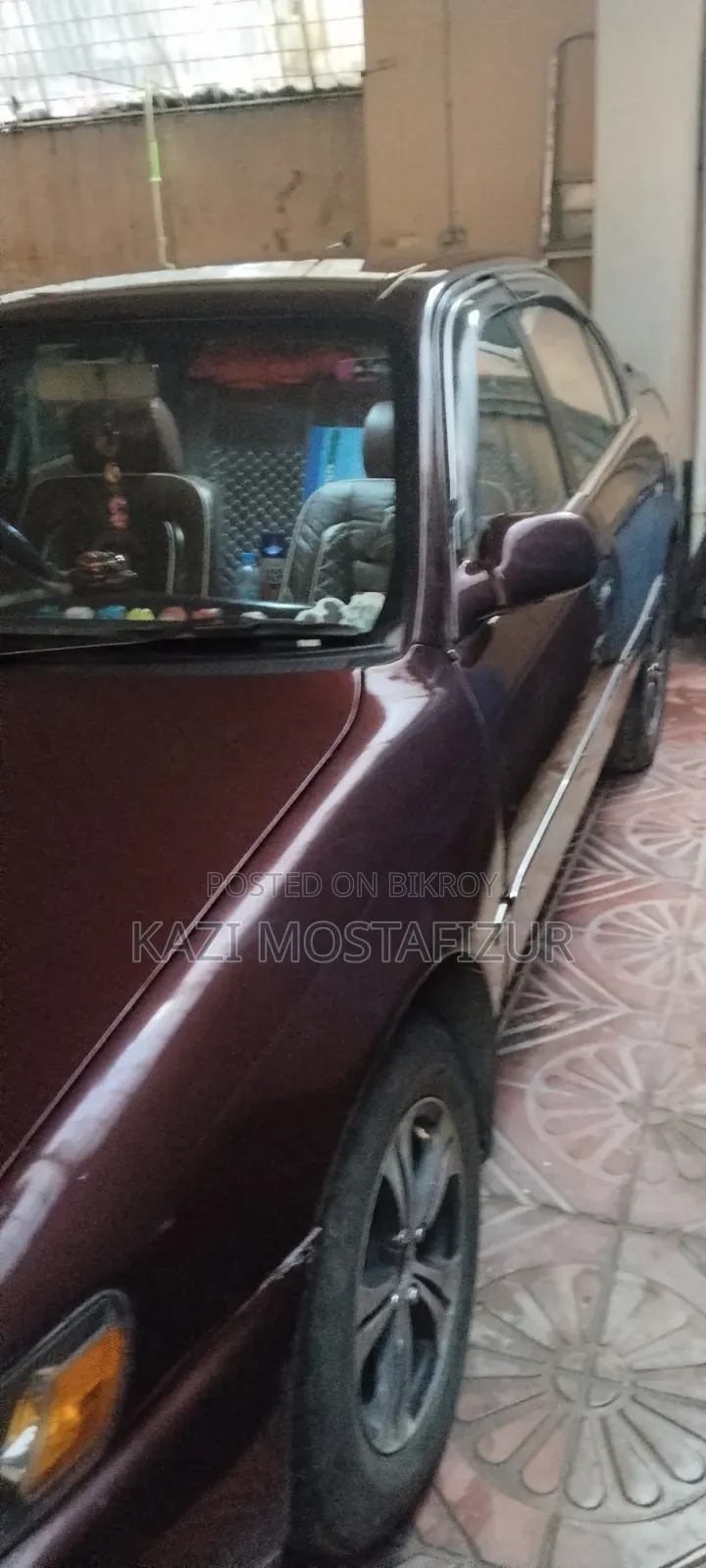 টয়োটা করোল্লা ১৯৯৪ মেরুন