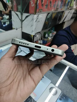 আইকিউওও ১২৮ জিবি গ্রিন