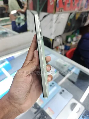 আইকিউওও ১২৮ জিবি গ্রিন