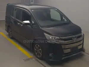 Toyota Noah 2021 Black