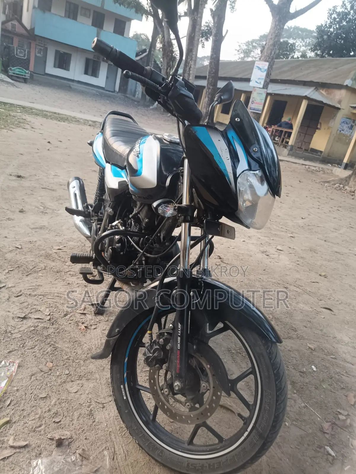 বাজাজ ডিসকভার ১২৫ ২০২২ গ্রীন