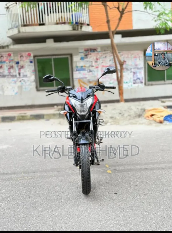 Bajaj Pulsar NS 160 2023 Red