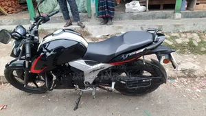টিভিএস আপাচে আরটিআর ১৬০ ৪ভি ২০২৪ ব্ল্যাক