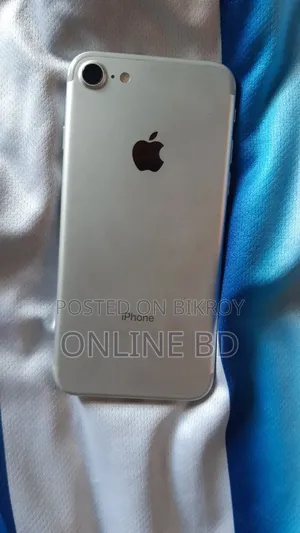 অ্যাপল আইফোন ৭ ১২৮ জিবি সাদা