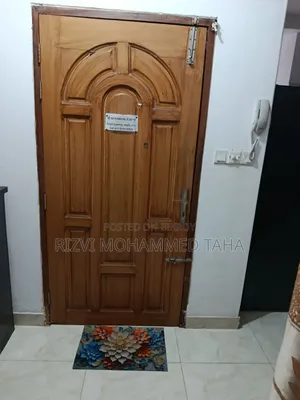 পুরাতন দরজা বিক্রি হবে