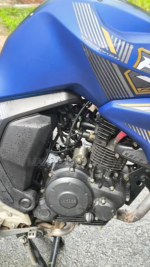 Yamaha FZ6 2023 Blue
