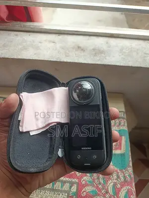 Insta360 X3