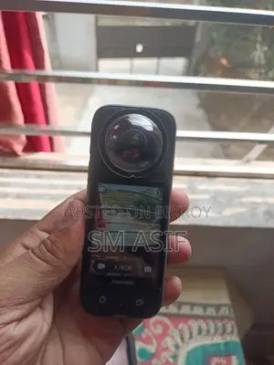 Insta360 X3