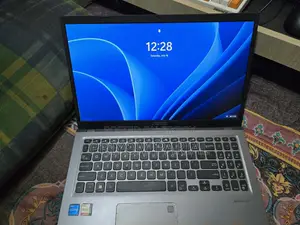 Laptop ASUS Vivobook 15 8GB Intel Core I5 SSD 512GB