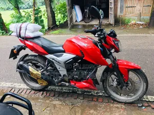 TVS Apache RTR 160 4V 2021 Red