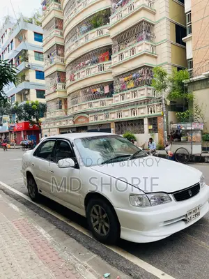 Toyota Corolla Sedan Automatic 1999 Off White