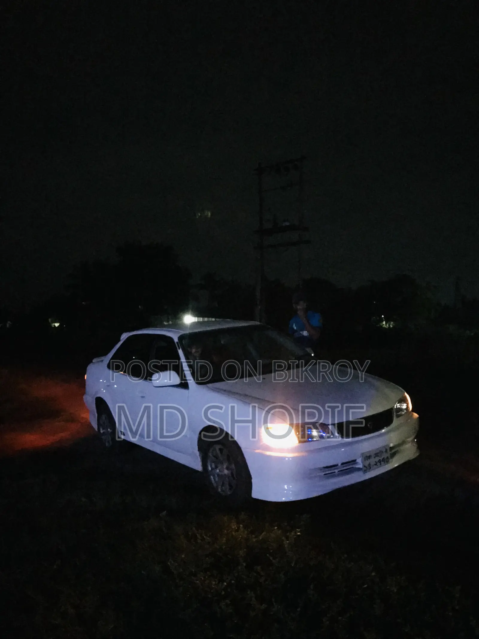Toyota Corolla Sedan Automatic 1999 Off white