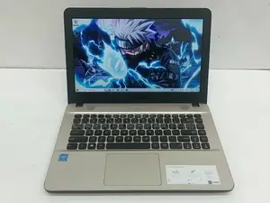 Laptop ASUS 3GB Intel SSD 256GB