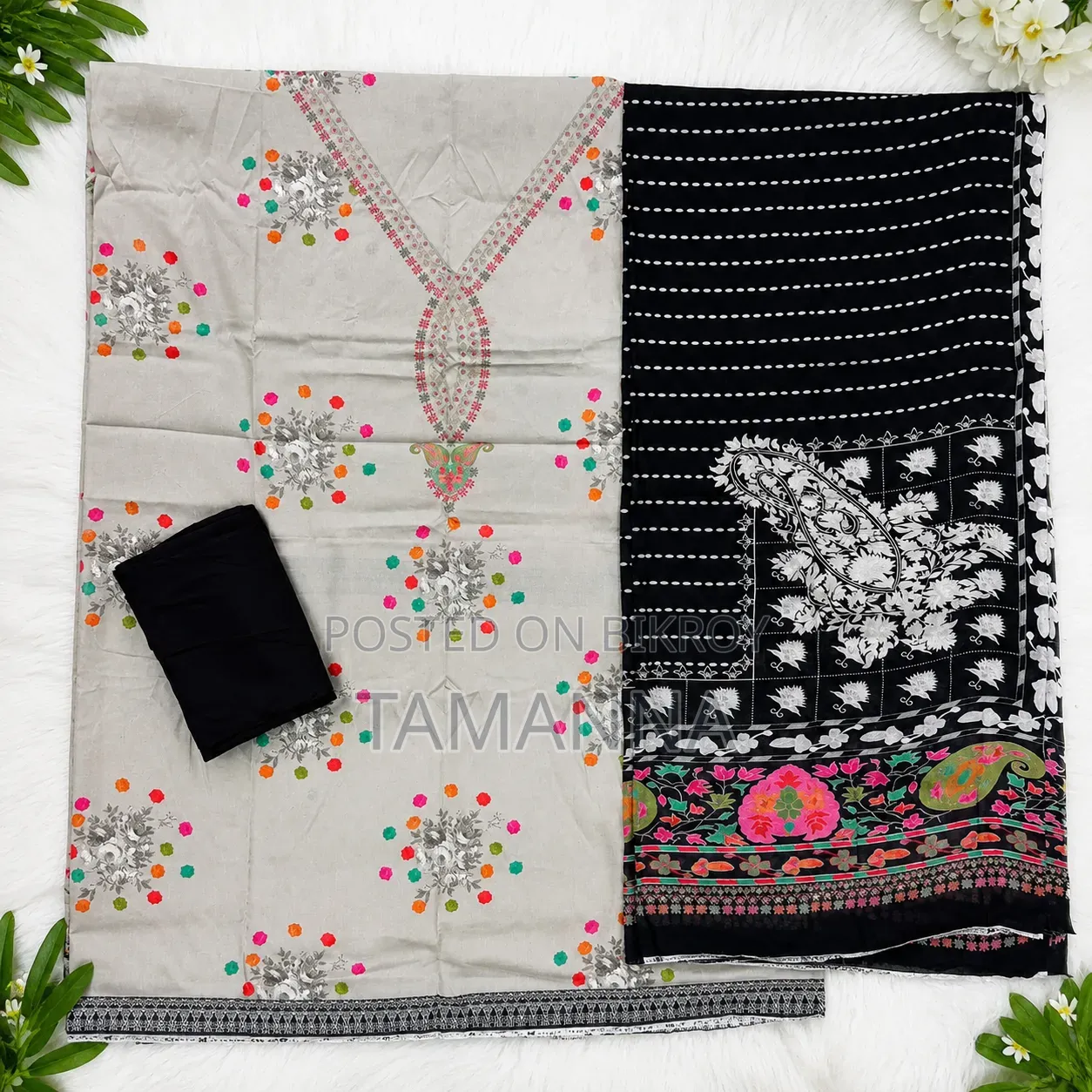 Woman Dress three pis
