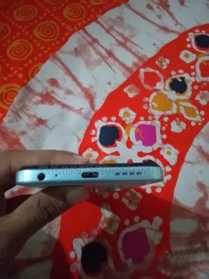 ইনফিনিক্স স্মার্ট ৯ ১২৮ জিবি সবুজ