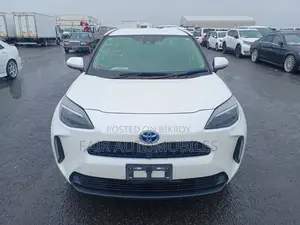 Toyota Yaris Cross 2021 Pearl