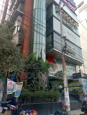 ভাড়ার জন্য বাণিজ্যিক স্থান