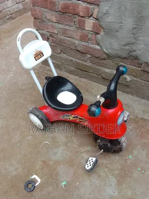 একটি রিকশা বিক্রি করা হবে