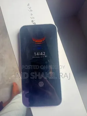 আইকিউওও ১১ ২৫৬ জিবি সাদা