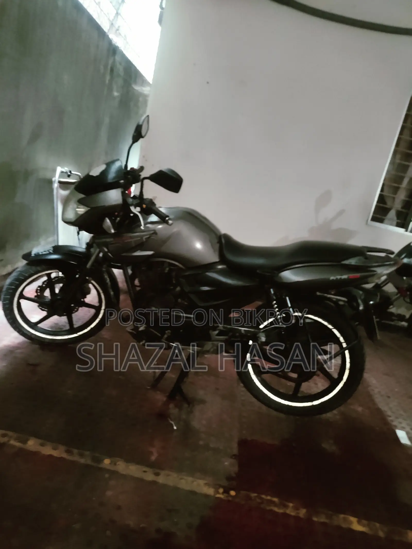 টিভিএস ২০১৭ গ্রে