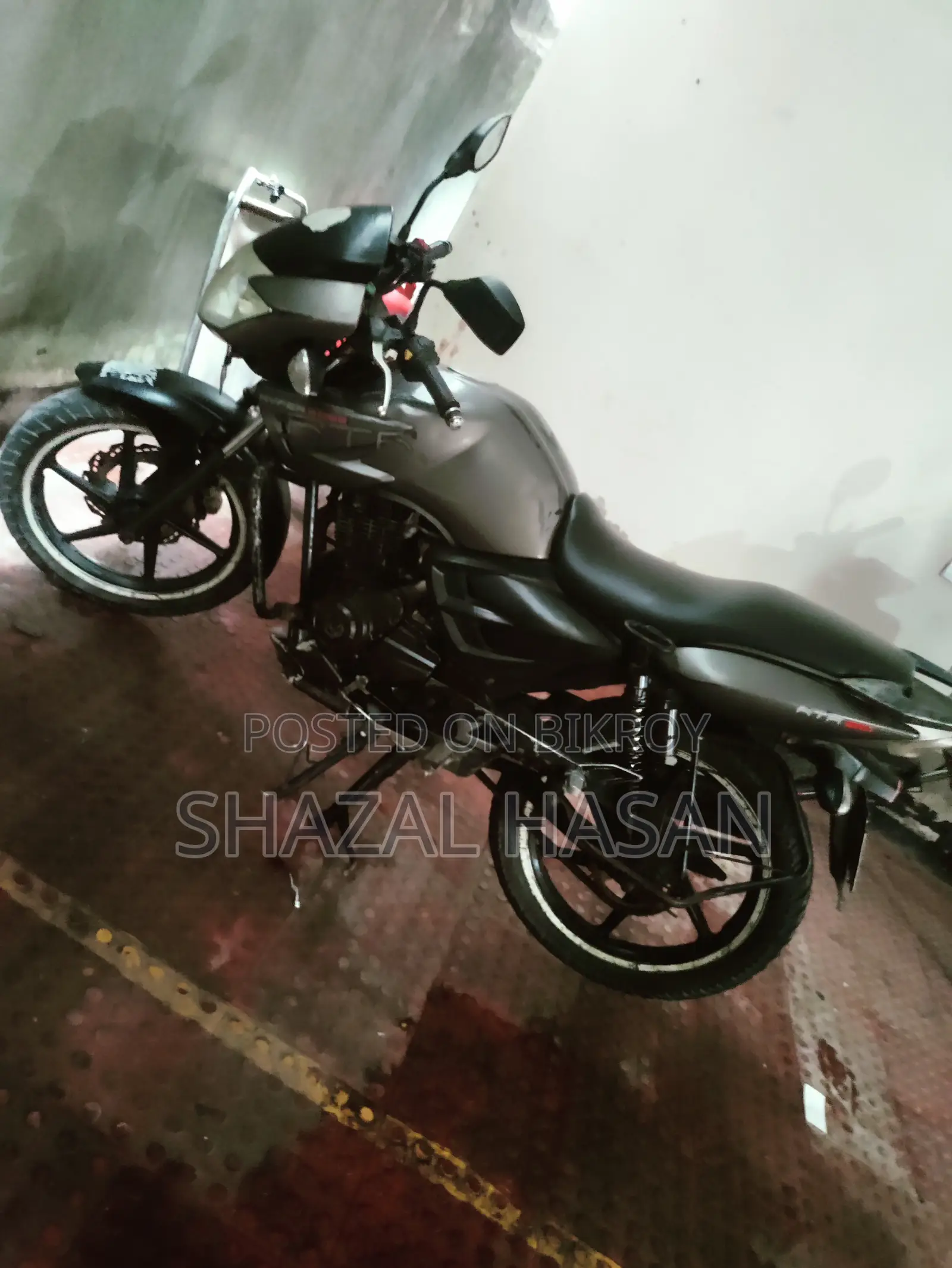টিভিএস ২০১৭ গ্রে