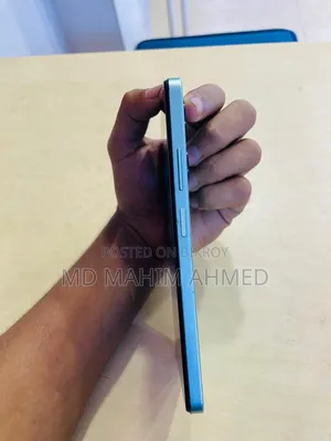 ইনফিনিক্স স্মার্ট ৮ ৬৪ জিবি ব্লু