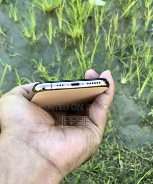 Apple iPhone 11 Pro 64 GB Gold