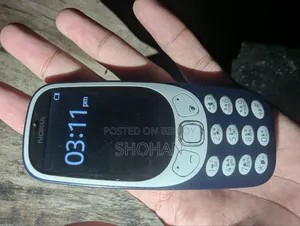 নোকিয়া ৩৩১০ কালো