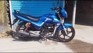 রানার বুলেট ১০০ ভি২ ২০২২ নীল