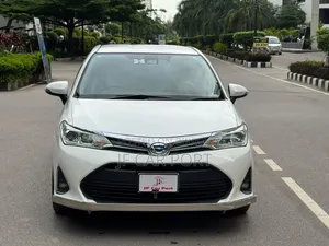 টয়োটা অ্যাক্সিও ২০২০ হোয়াইট